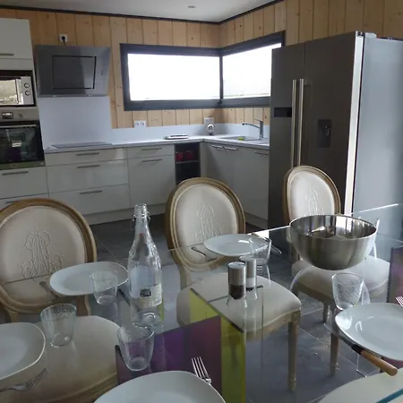 Villa De L'autan - 8 Pers-4 Salles De Bain Indépendantes, Piscine Chauffée Et *