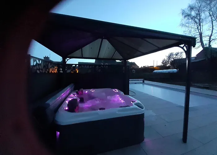 De L'autan - 8 Pers-4 Salles De Bain Independantes, Piscine Chauffee Et 빌라 *