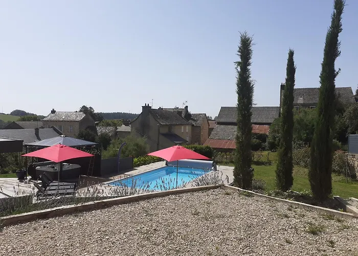 De L'autan - 8 Pers-4 Salles De Bain Independantes, Piscine Chauffee Et * Durenque